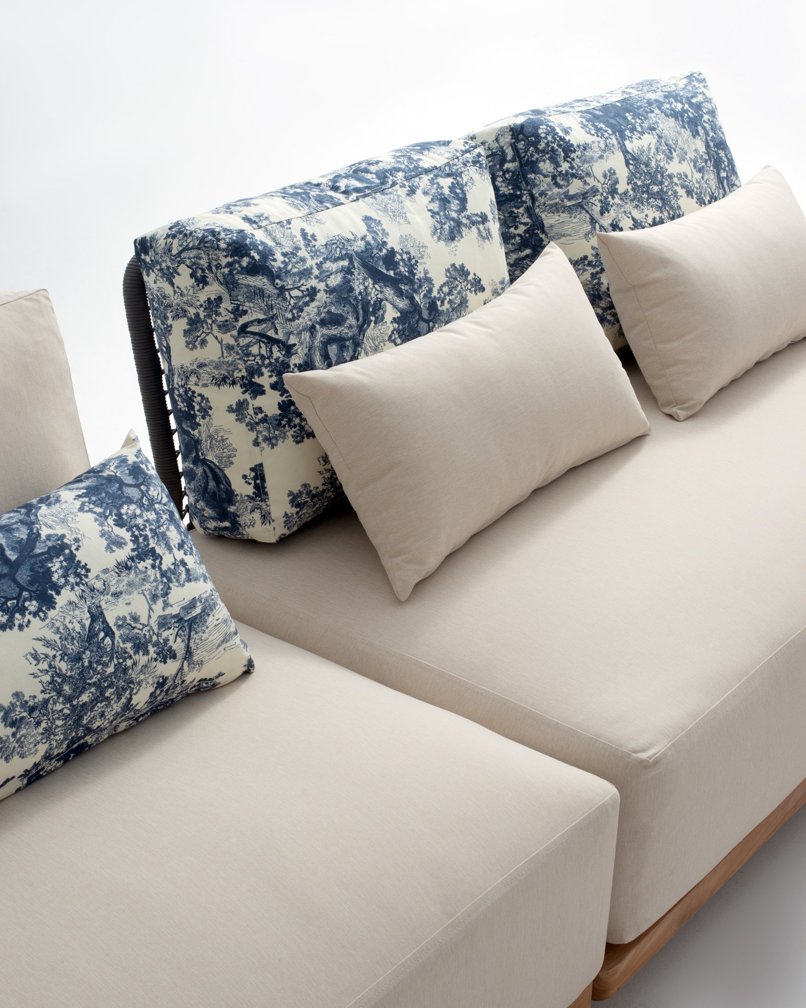 OASIS Modular Sofa Thumbnail